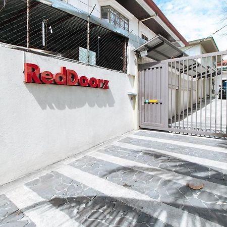 Reddoorz Plus @ A Rita Street San Juan San Juan  Luaran gambar