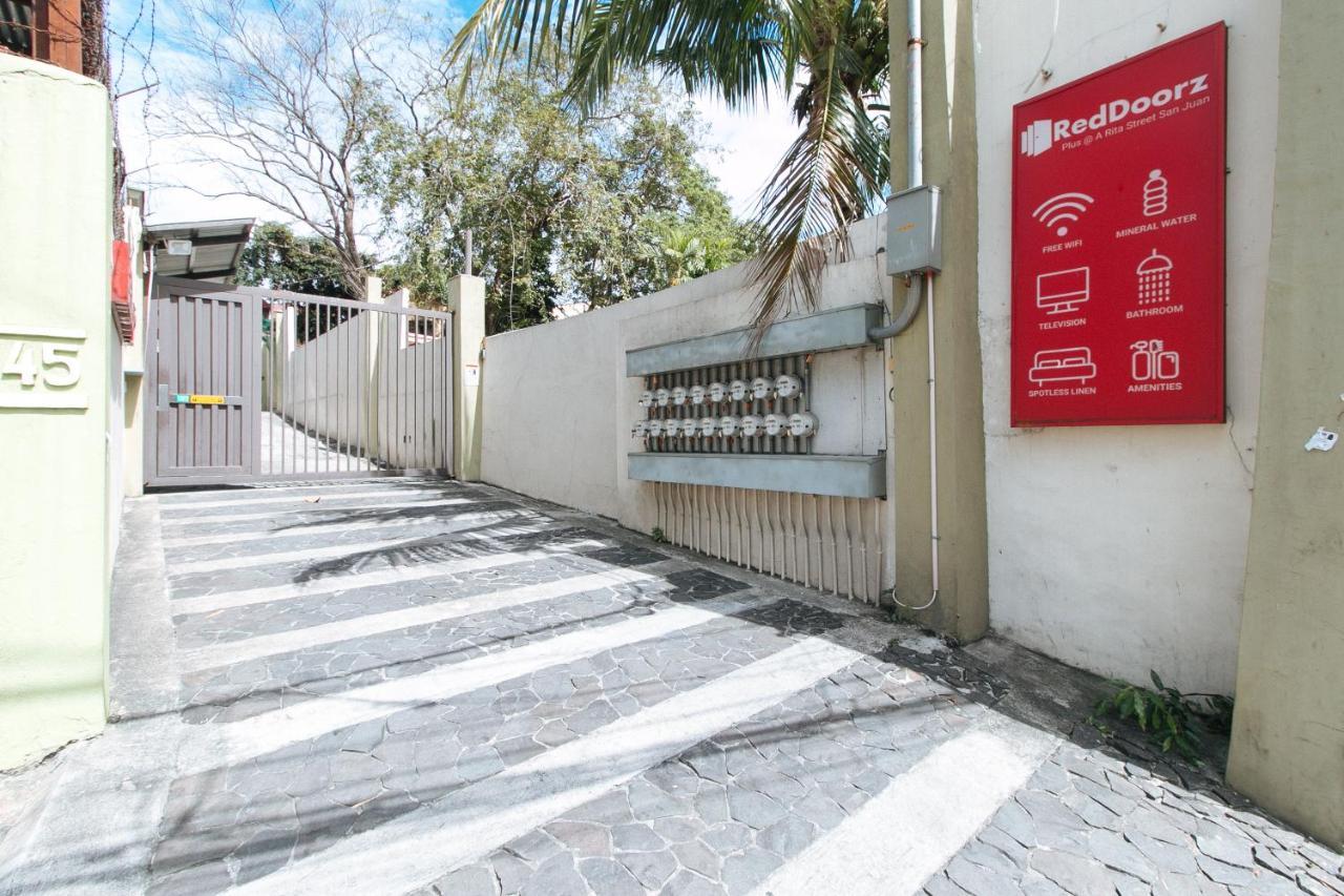 Reddoorz Plus @ A Rita Street San Juan San Juan  Luaran gambar